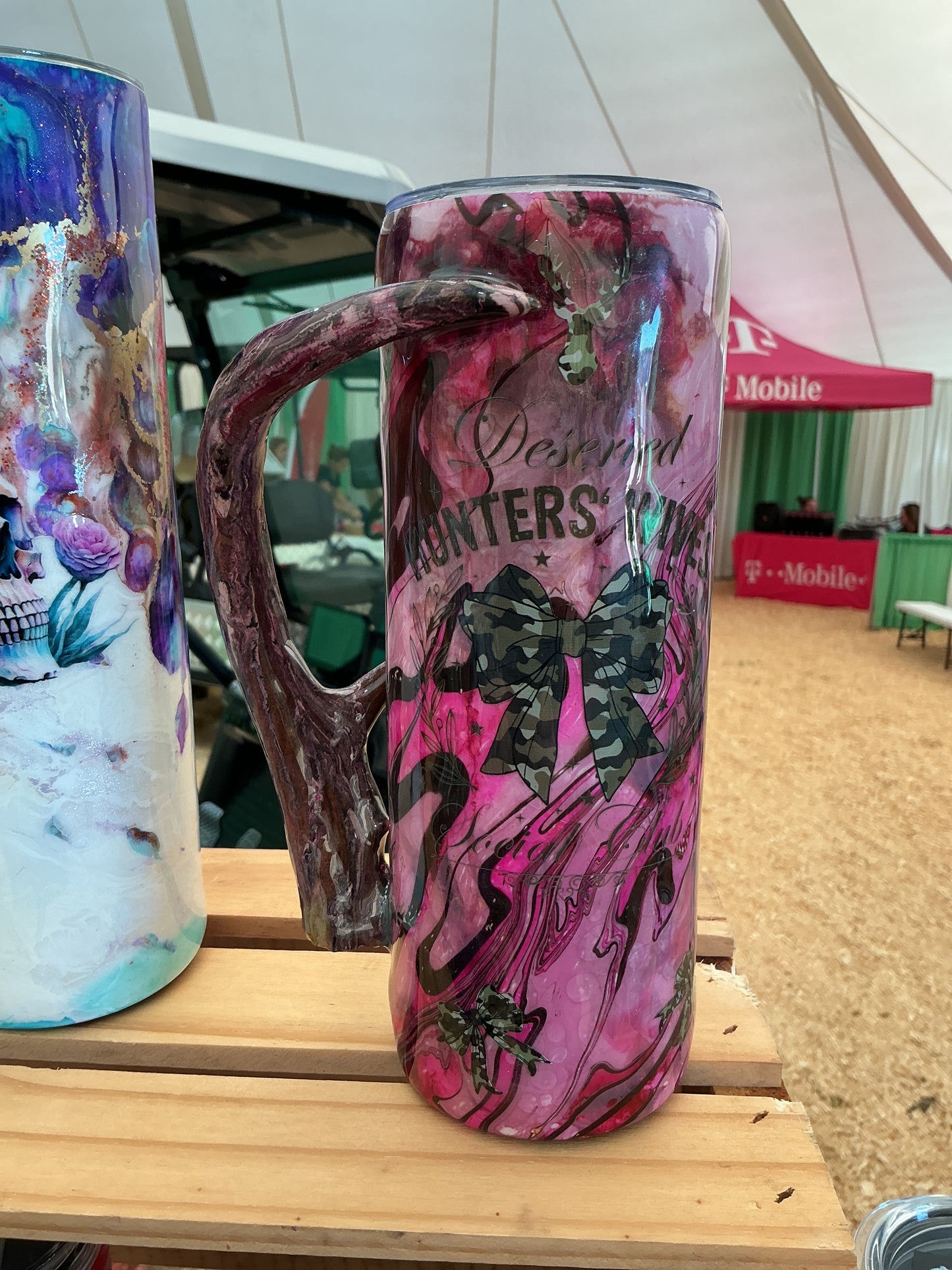 hunter wife camo horn handle