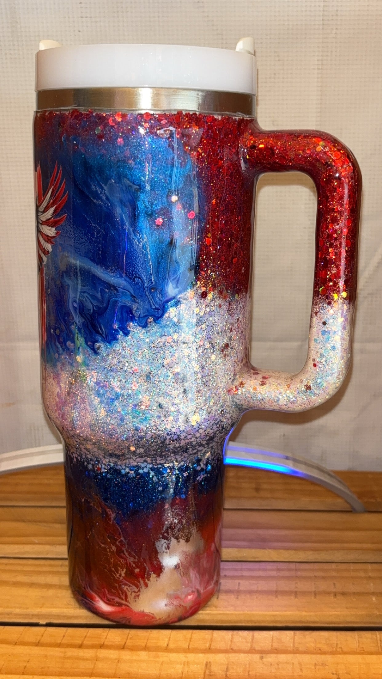 40oz RED WHITE BLUE American Flag