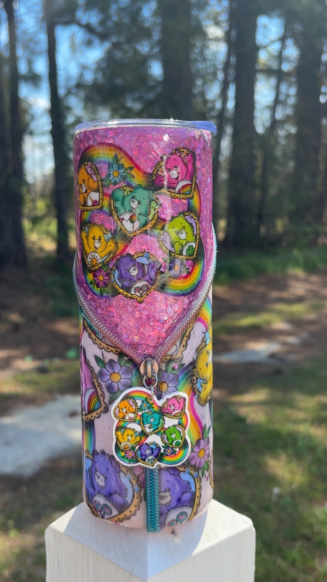 20oz Epoxy Resin Zipper Care Bears