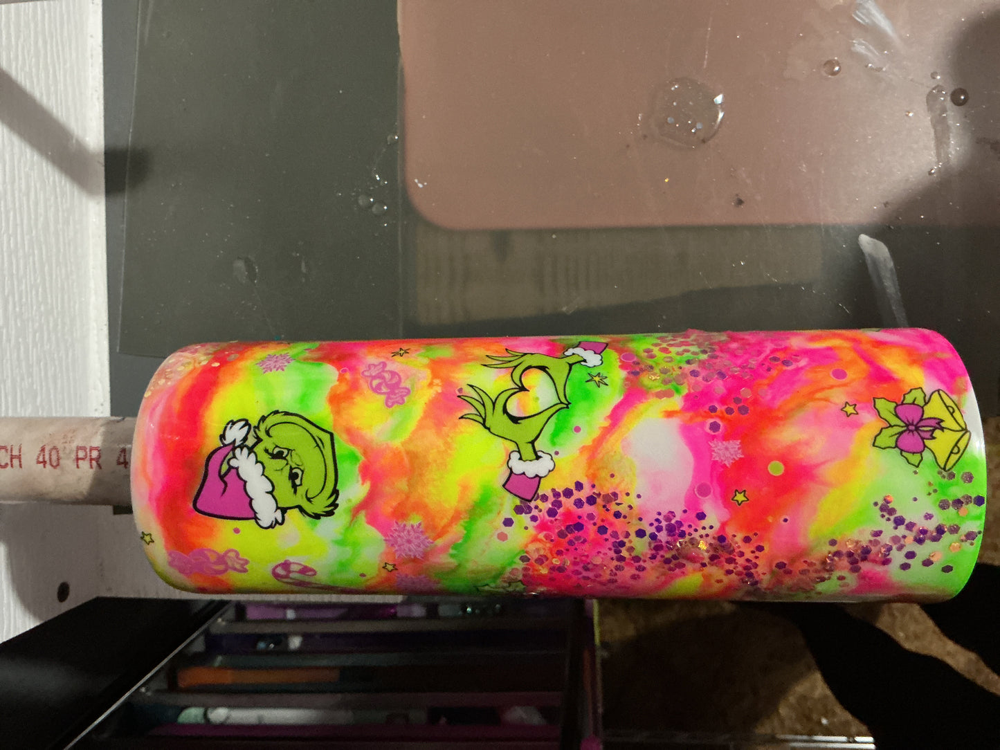 20oz Glow Feeling Grinchy