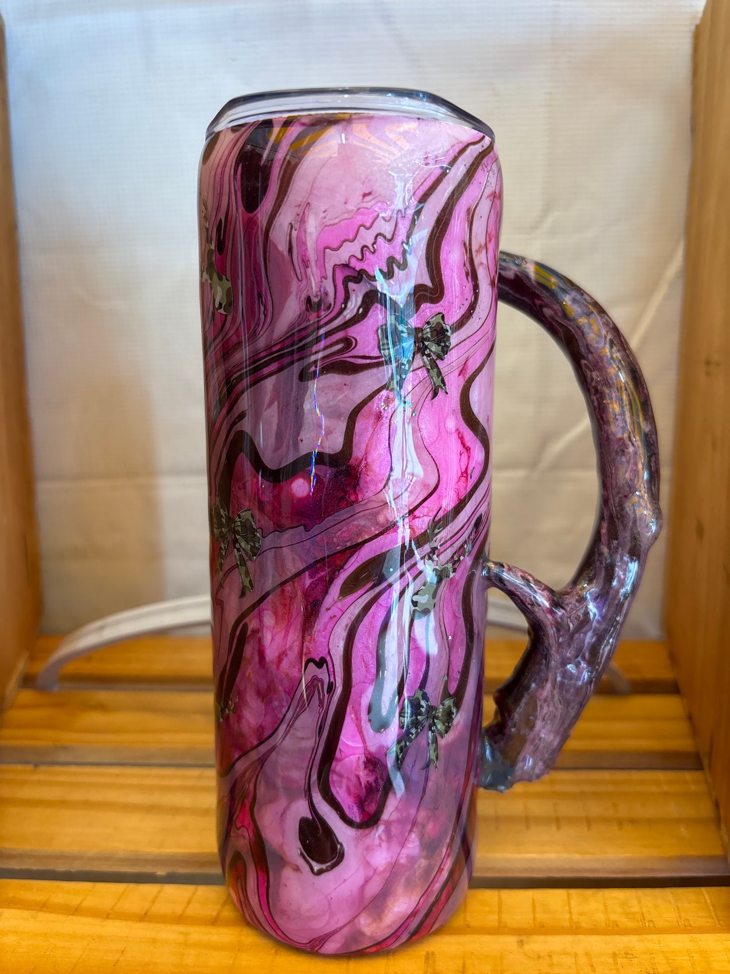 hunter wife camo horn handle