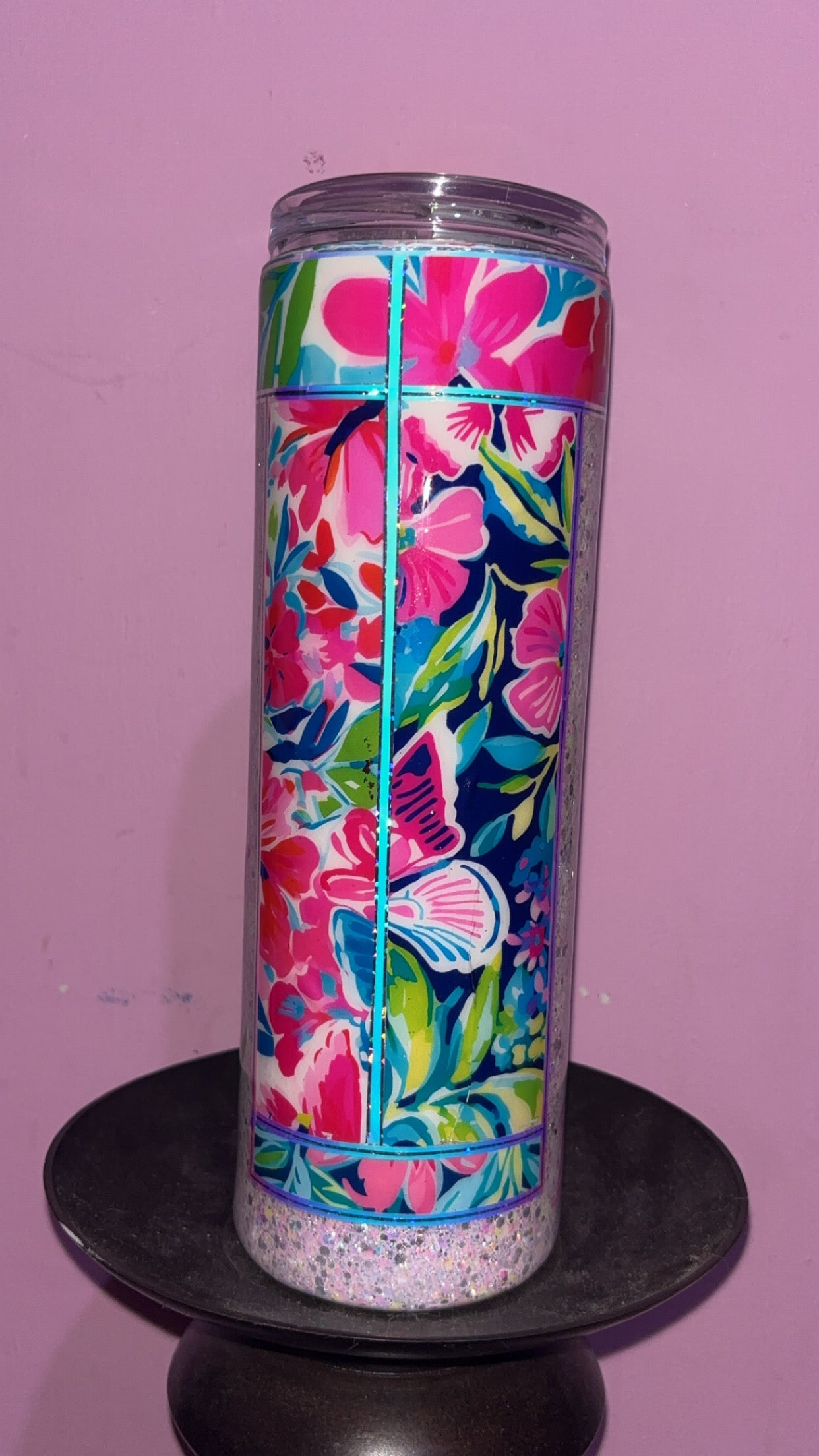 30oz Lilly Inspired Glows in Dark