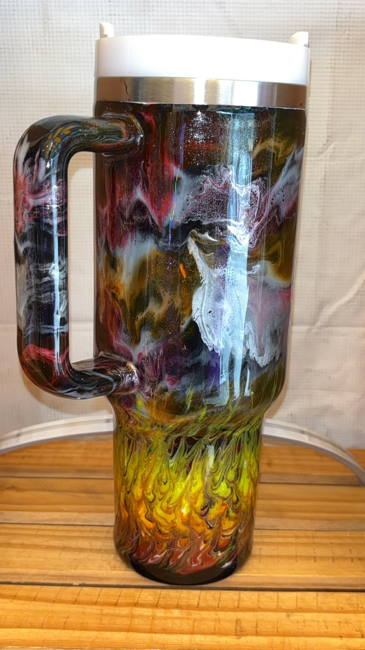 40oz Ride or Die Skull Fire bottom does glow